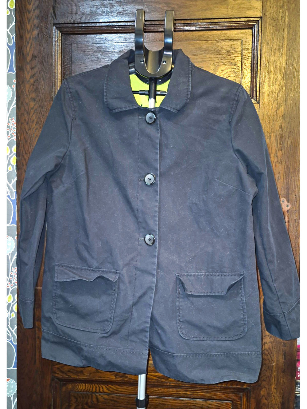 Old Navy Women's black Button Front Lined Collared XL